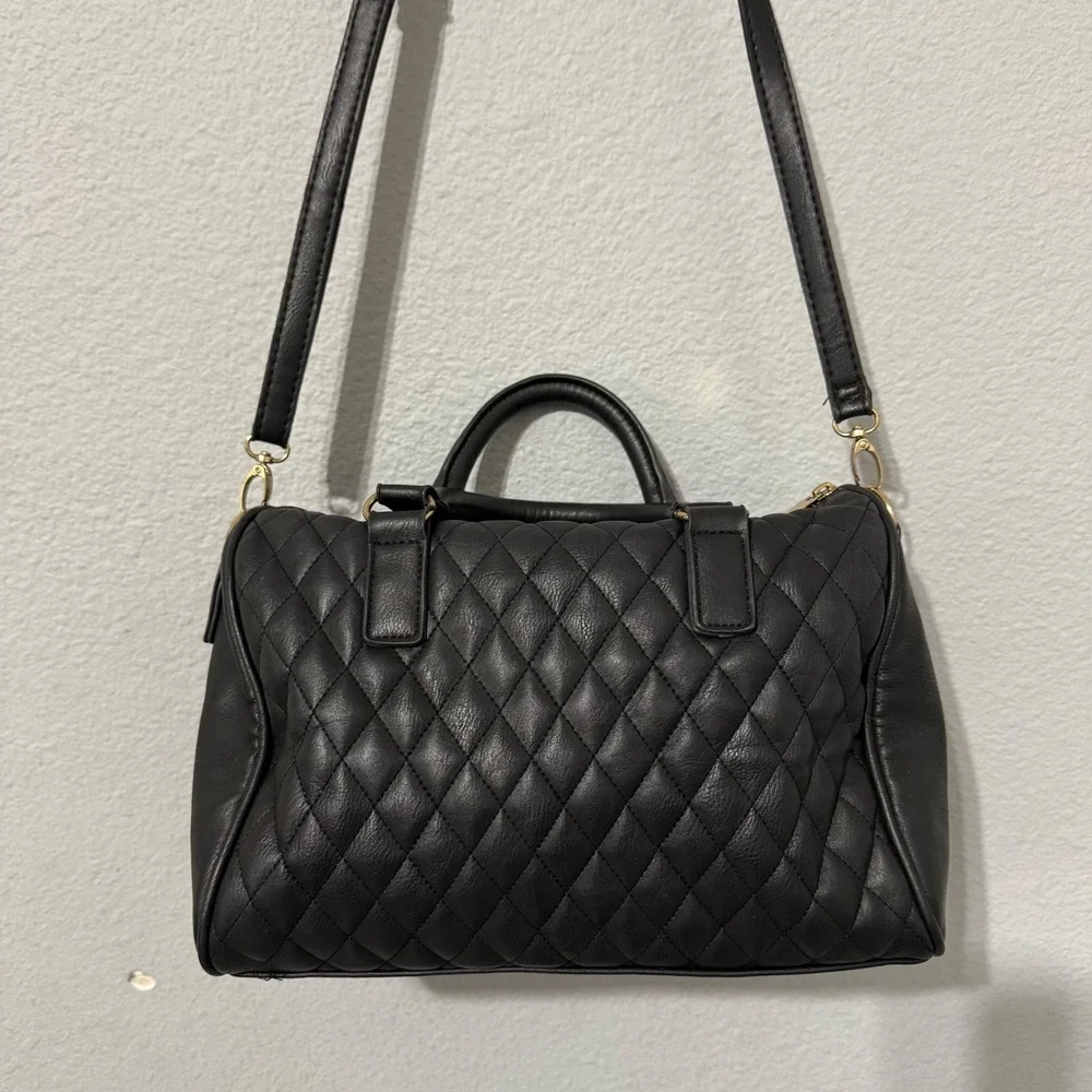 Mango Quilted Black Faux Leather Satchel Handbag Gold Hardware Crossbody Strap‎